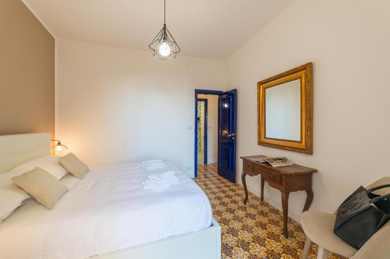 Castalia Apartments & Rooms Duomo Taormina Exterior foto